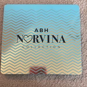Anastasia Beverly Hills norvina Blue Palette